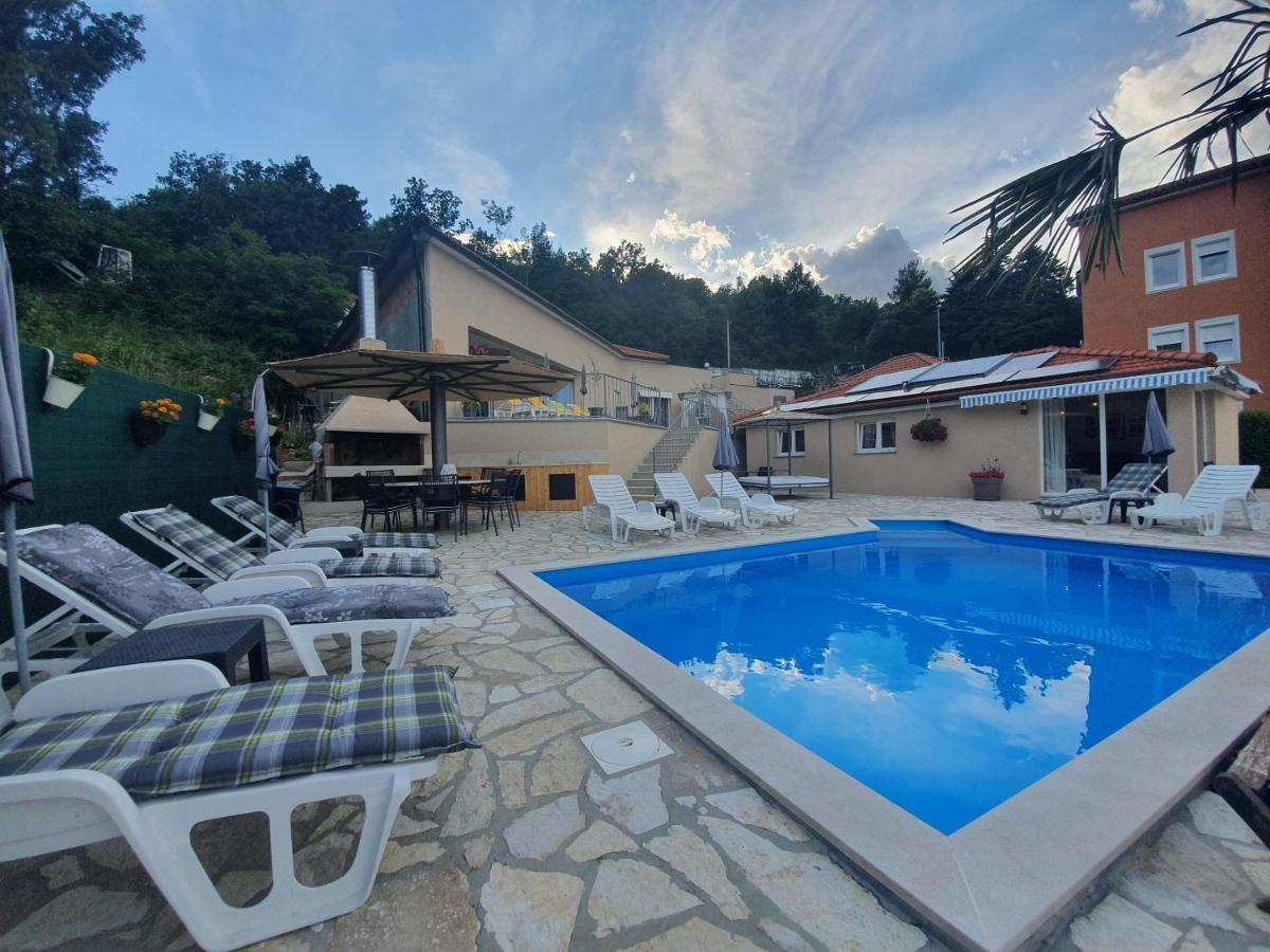 Apartments Kroatien Lovran Exteriér fotografie