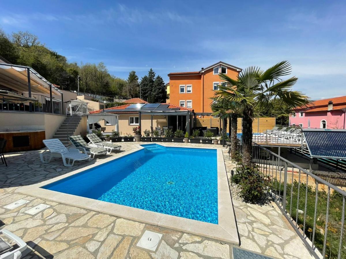 Apartments Kroatien Lovran Exteriér fotografie