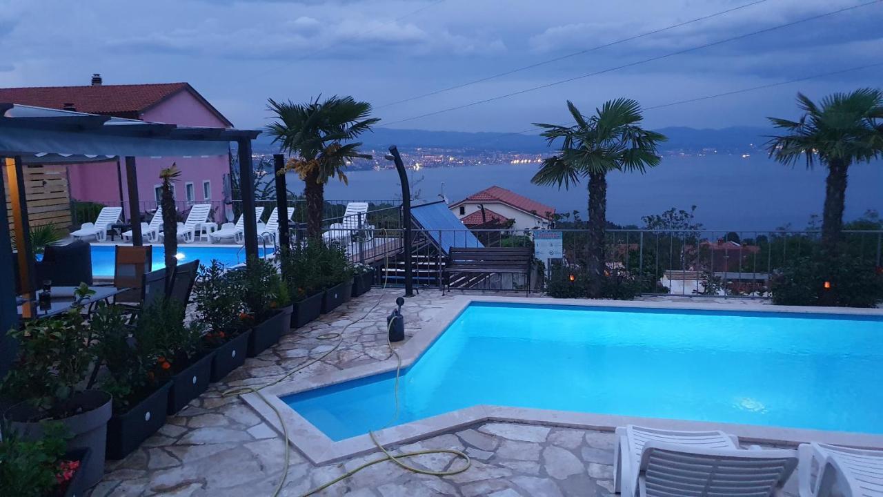 Apartments Kroatien Lovran Exteriér fotografie