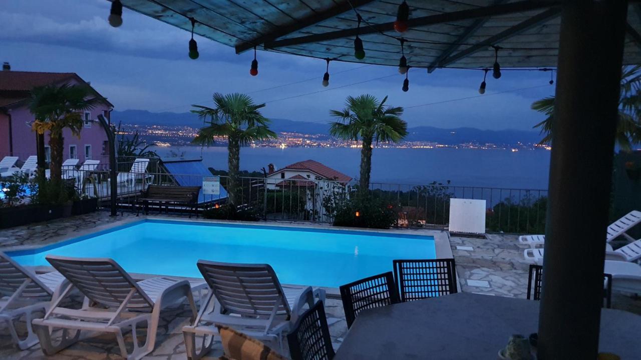 Apartments Kroatien Lovran Exteriér fotografie